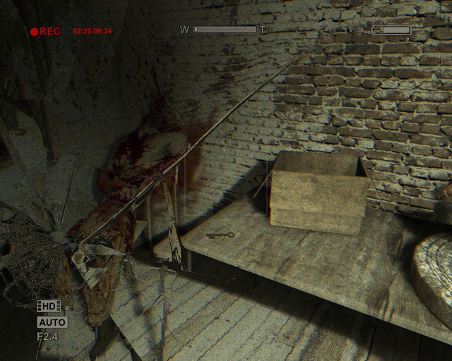 Klucz leżący na stole - Return to the Administration Block | Solucja Outlast - Outlast - poradnik do gry