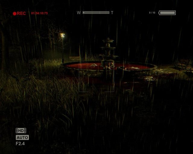 Fontanna pełna krwi, po lewej stronie masz wejście do budynku - Female Ward | Solucja Outlast - Outlast - poradnik do gry
