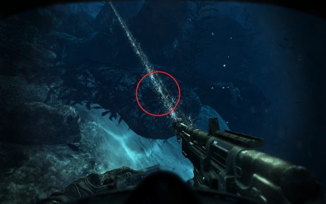 Na tym kamieniu znajduje się laptop z danymi wywiadowczymi. - Dane wywiadowcze (10-18) | Dane wywiadowcze | Call of Duty Ghosts - Call of Duty: Ghosts - poradnik do gry