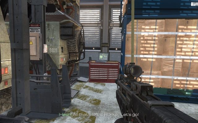 Wystarczy się odwrócić, by dostrzec ostatniego laptopa. - Dane wywiadowcze (10-18) | Dane wywiadowcze | Call of Duty Ghosts - Call of Duty: Ghosts - poradnik do gry