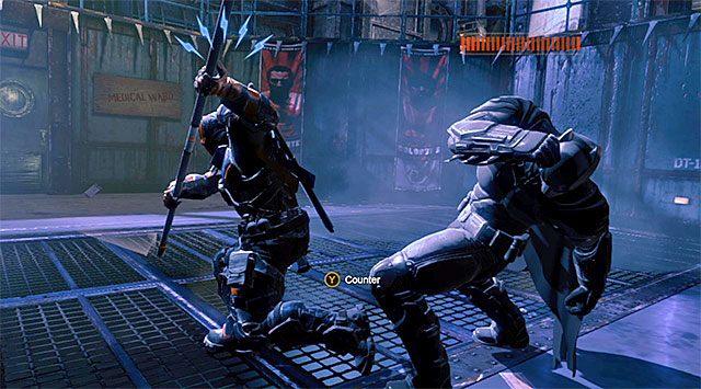 Oprócz odpowiadania na standardowe ataki Deathstrokea musisz także regularnie brać udział w scenach szamotania się z bossem - Deathstroke | Walki z bossami w Batman Arkham Origins - Batman: Arkham Origins - poradnik do gry