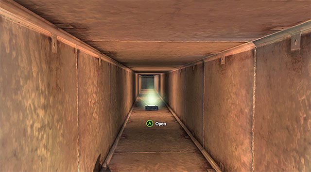 Poszukiwany sekret znajduje się w hotelowym lobby [Hotel Lobby], czyli w dużej sali na parterze budynku - Plik z danymi 15 (Dzielnica brylantów) - Batman: Arkham Origins - poradnik do gry