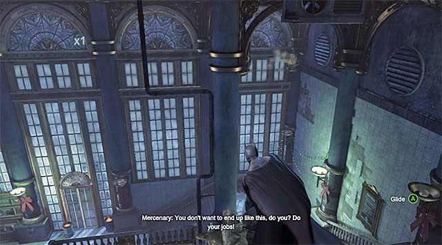 Nie pozostawaj zbyt długo na posągach, bo Batman odniesie obrażenia i zwróci na siebie uwagę - Dotarcie do apartamentu Jokera - pływalnia | Główny wątek w Arkham Origins - Batman: Arkham Origins - poradnik do gry