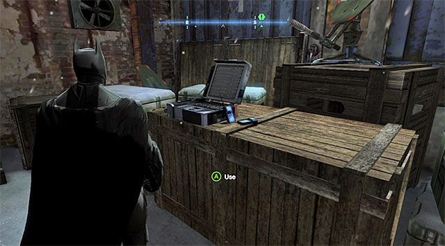 Poszukiwana krótkofalówka znajduje się w pokazanym na screenie miejscu - Znajdź drugą kartę SIM, aby namierzyć Pingwina | Główny wątek w Arkham Origins - Batman: Arkham Origins - poradnik do gry