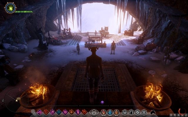 Kazamaty w Podniebnej Przystani (Skyhold) wyposażone w pełny osprzęt do craftingu - Dragon Age Inquisition: Podstawy craftingu - Dragon Age: Inkwizycja - poradnik do gry