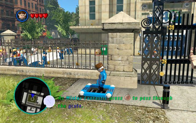 Kiedy wylądujesz na ziemi, podejdź do latarni obok bramy z kłódką - S.H.I.E.L.D. Helicarrier 1 / Baxter Building | Opis przejścia LEGO Marvel - LEGO Marvel Super Heroes - poradnik do gry
