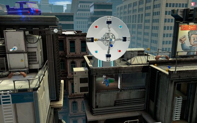 Wespnij się do sali kontrolnej i rozwal wszystkie obiekty, jakie znajdziesz w środku - Times Square Off | Opis przejścia LEGO Marvel Super Heroes - LEGO Marvel Super Heroes - poradnik do gry