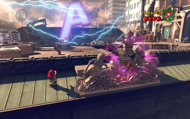 W pierwszej fazie walki z bossem cofnij się do zegara u szczytu budynku, używając na nim telekinetycznych mocy Jean - Sand Central Station | Zestawy MiniKit w LEGO Marvel Super Heroes - LEGO Marvel Super Heroes - poradnik do gry