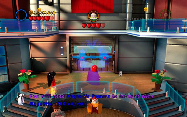 Podejdź do drzwi stojących pośrodku pomieszczenia (za schodami) i wyważ je Magneto - Bonusowe poziomy Deadpoola | Stan Lee w opałach | LEGO Marvel Super Heroes - LEGO Marvel Super Heroes - poradnik do gry