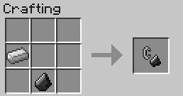 Za pomocą krzesiwa można podsadzić ogień w miejscu wskazania używając klawisza użycia - Minecraft: Broń, zbroja, narzędzia - schematy, crafting - Minecraft - poradnik do gry