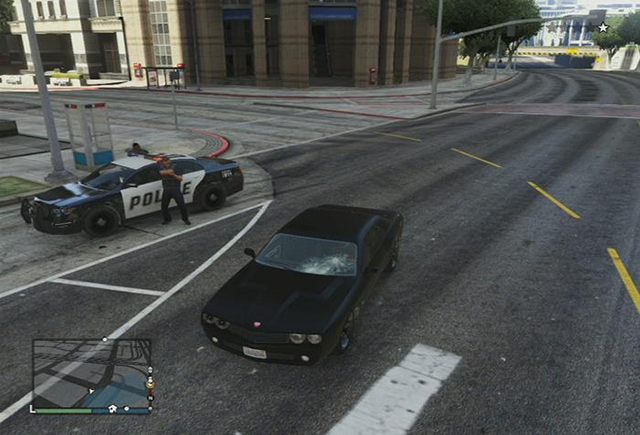 Stopień pościgu symbolizują gwiazdki w rogu ekranu - GTA Online: Policja - opis, porady - GTA Online - poradnik do gry