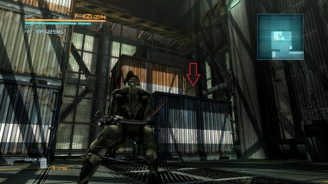 Za tymi kontenerami jest nośnik danych. - Blade Wolf | DLC - Jetstream Sam - opis przejścia Metal Gear Rising Revengeance - Metal Gear Rising: Revengeance - poradnik do gry