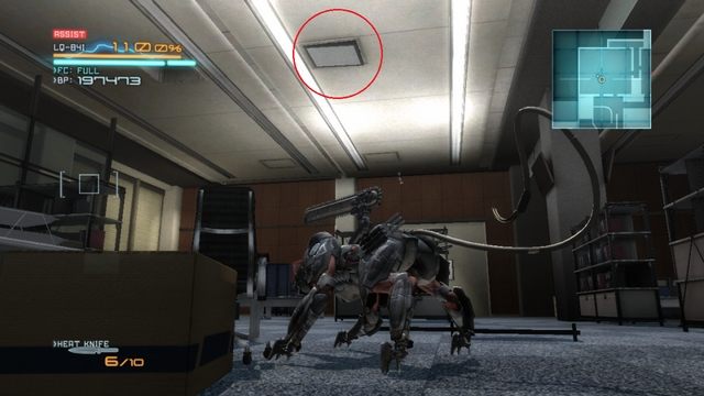 Odstająca płytka w suficie, kryjąca nośnik danych. - VR Training - Denver Offices | DLC - Blade Wolf - opis przejścia - Metal Gear Rising: Revengeance - poradnik do gry