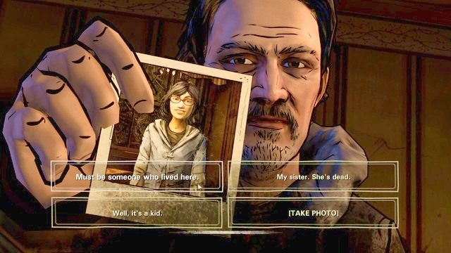 Nieznajomy ze zdjęciem Sary - Rozdział 2 - The Intruder | Epizod 2 - A House Divided - The Walking Dead - Season Two - poradnik do gry
