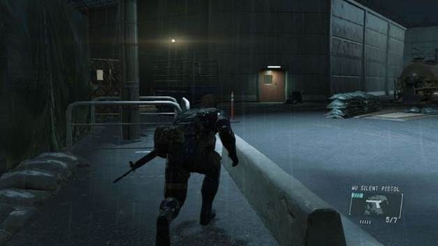 Przedostań się za ogrodzenie - Uwolnij Paz | Opis przejścia w Metal Gear Solid V Ground Zeroes - Metal Gear Solid V: Ground Zeroes - poradnik do gry