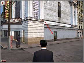 Jednoręki bandyta z żółtymi zębami daje nam broń - Misja 20 - Robota na boku | Mafia The City of Lost Heaven - Mafia: The City of Lost Heaven - poradnik do gry