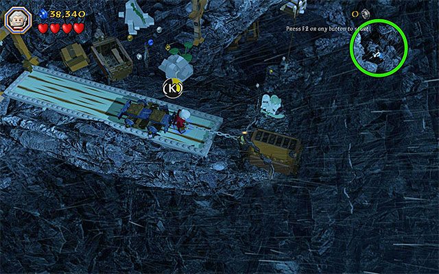 Użyj cepa na wagonie znajdującym się przy przepaści - Etap 6 (Over Hill and Under Hill) | Główne etapy - Sekrety w LEGO The Hobbit - LEGO The Hobbit - poradnik do gry