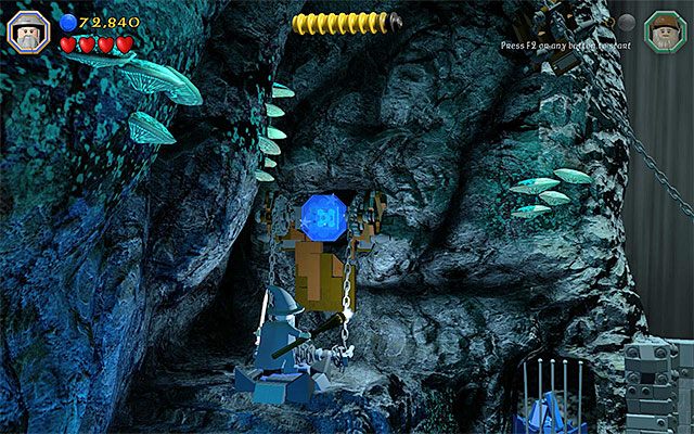 Ruszaj przed siebie, niszcząc po drodze kolejne interaktywne obiekty - Etap 13 (Looking for Proof) - Grobowiec czarnoksiężnika z Angmaru | Opis przejścia - LEGO The Hobbit - poradnik do gry