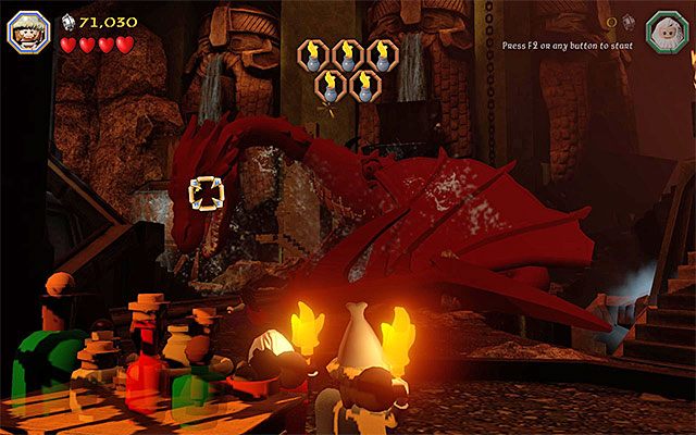 Odczekuj aż Smaug znajdzie się na celowniku i wykonuj rzuty - Etap 16 (Inside Information) - Pokonanie Smauga | Opis przejścia LEGO The Hobbit - LEGO The Hobbit - poradnik do gry