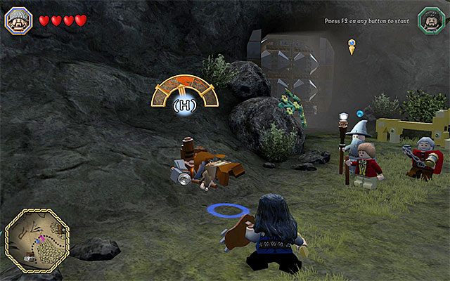 Rozbijanie kilofem skupisk silniejszych klocków to dobry pomysł na zdobywanie różnorakich sztabek - 7. Surowce w LEGO The Hobbit - LEGO The Hobbit - poradnik do gry