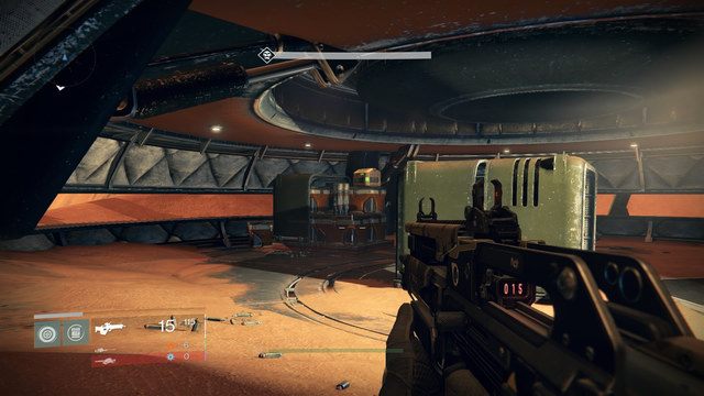 Skrzynia w bunkrze leżąca na innych pudłach - Mars | Gold Chests | Destiny - Destiny - poradnik do gry