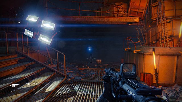 Duch na rurach koło stalowych schodów - Earth | Dead Ghosts | Destiny - Destiny - poradnik do gry