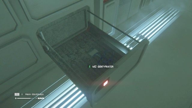 W półce obok modyfikacji instalacji w pokoju (odblokowanie drzwi do pokoju po włożeniu dwóch cylindrów w pokoju centralnym) - Ośrodek Medyczny San Cristobal - Oddział opieki podstawowej | Zaginione osoby i dzienniki - Obcy: Izolacja - poradnik do gry