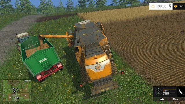 Nowa przyczepa zabiera prawie trzykrotnie więcej plonów niż ta posiadana początkowo. - Modernizacja maszyn w Farming Simulator 15 | Szybki start - Farming Simulator 15 - poradnik do gry