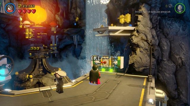 Jako Robin podejdź do leżących klocków obok i stwórz obiekt - Batmolka | Opis przejścia Lego Batman 3 Poza Gotham - LEGO Batman 3: Poza Gotham - poradnik do gry