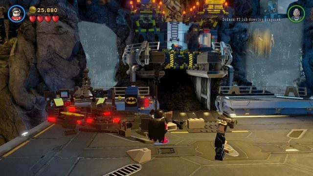 Powróć na środek pomieszczenia i stwórz obiekt z klocków na ziemi - Batmolka | Opis przejścia Lego Batman 3 Poza Gotham - LEGO Batman 3: Poza Gotham - poradnik do gry