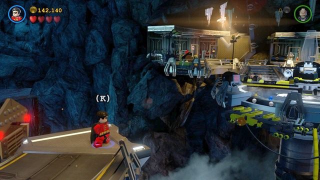 Zejdź na niższy poziom i przejdź na prawą stronę jaskini - Batmolka | Opis przejścia Lego Batman 3 Poza Gotham - LEGO Batman 3: Poza Gotham - poradnik do gry