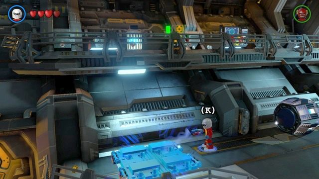 Udaj się na górę i zniszcz właz z niebieskich klocków - Na Strażnicy Porządku | Opis przejścia Lego Batman 3 Poza Gotham - LEGO Batman 3: Poza Gotham - poradnik do gry