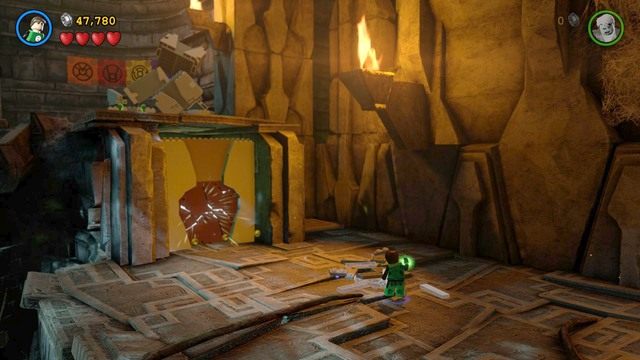 Skieruj się na prawą stronę jaskini i przeleć nad przepaścią jako Zielona Latarnia - Sezon Na Pomarańcze | Opis przejścia Lego Batman 3 Poza Gotham - LEGO Batman 3: Poza Gotham - poradnik do gry