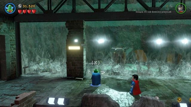 Trzeci minizestaw znajduje się nad blokadą z ogniem i przyciskami - Minizestawy | Pościek - sekrety w Lego Batman 3 Poza Gotham - LEGO Batman 3: Poza Gotham - poradnik do gry
