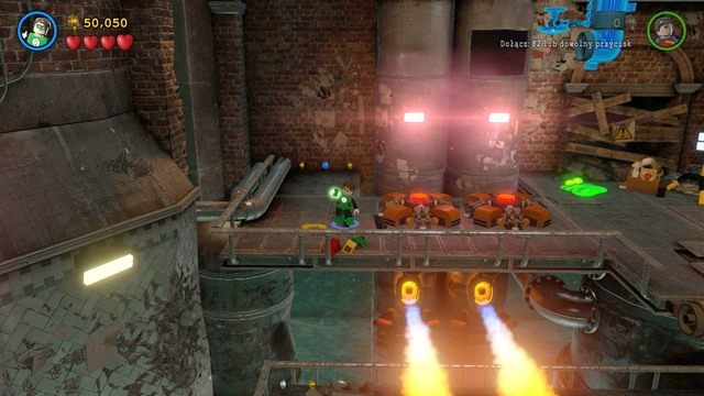 Czwarty zestaw pięciu klocków znajdziesz obok blokady z ogniem, po lewej stronie od przycisków - Minizestawy | Pościek - sekrety w Lego Batman 3 Poza Gotham - LEGO Batman 3: Poza Gotham - poradnik do gry