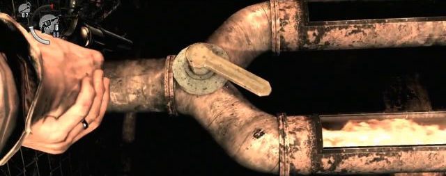 Musisz znaleźć i przestrzelić 3 takie zawory. - Laura, ostatnie starcie | Walki z bossami w The Evil Within - The Evil Within - poradnik do gry