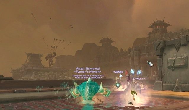Przechodząc nabrzeżem unikaj ostrzału chowając się za kontenerami. - Iron Docks | Instancje (Dungeons) w World of Warcraft Warlords of Draenor - World of Warcraft: Warlords of Draenor - poradnik do gry