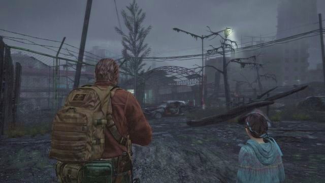 Kieruj się w stronę niebieskiej bramy, na wprost od wyjścia z tunelu. - Idź do wieży cz.2 | Kontemplacja - Barry | Resident Evil Revelations 2 - Resident Evil: Revelations 2 - Kolonia Karna - poradnik do gry