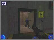 Wejdź po schodach (zabijając przy tym kolejnych strażników) - Poziom 10 | James Bond 007 NightFire - James Bond 007: NightFire - poradnik do gry