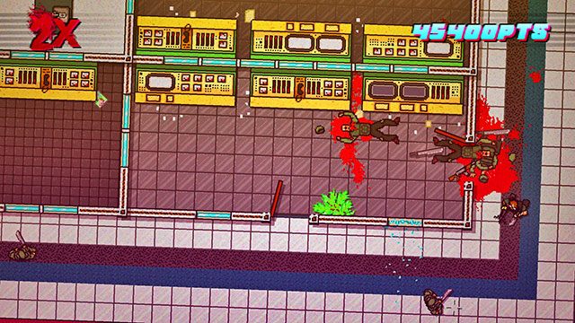 W korytarzu znajduje się kilku strazników z bronią białą - Scene 16 - Casualties | Act 4 - Falling | Hotline Miami 2 Wrong Number - Hotline Miami 2: Wrong Number - poradnik do gry