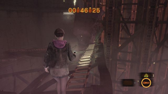 Po drabinach, a potem na dół. - Ucieknij z pomnika - odliczanie | Metamorfoza - Claire - Resident Evil: Revelations 2 - Kolonia Karna - poradnik do gry