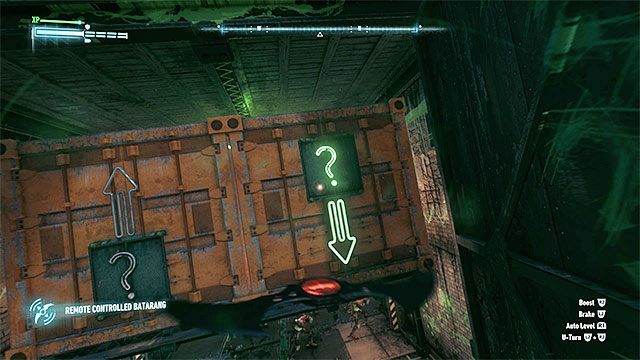 Skorzystaj ze zdalnego batarangu żeby trafić w nowy przycisk i przygnieść roboty - Trofea Człowieka-Zagadki na wyspie Bleake Island (1-18) | Wyspa Bleake Island - Batman Arkham Knight - poradnik do gry