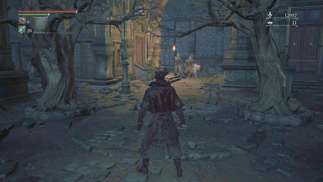 Patrol przeciwników, który kręci się na dole. - Kuźnia Kościoła Uzdrowienia | Opis przejścia Bloodborne - Bloodborne - poradnik do gry