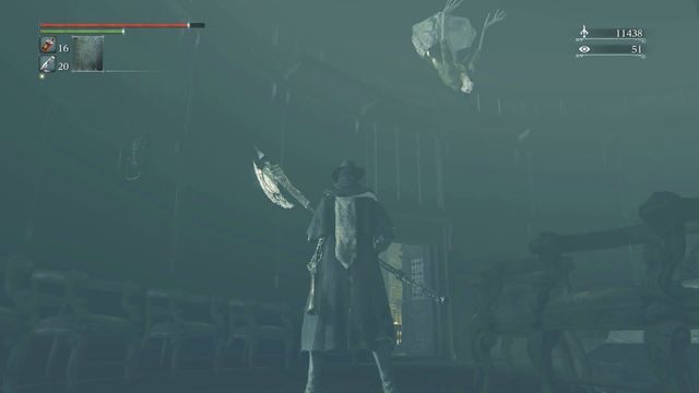 Przeciwnik zeskoczy na Ciebie, jeżeli nie opuścisz pomieszczenia odpowiednio szybko. - Budynek Auli - 1 piętro | Opis przejścia Bloodborne - Bloodborne - poradnik do gry