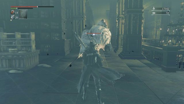 Najlepszy moment na atak nastąpi po uniku, gdy przeciwnik przez chwilę się podnosi. - Budynek Auli - 1 piętro | Opis przejścia Bloodborne - Bloodborne - poradnik do gry