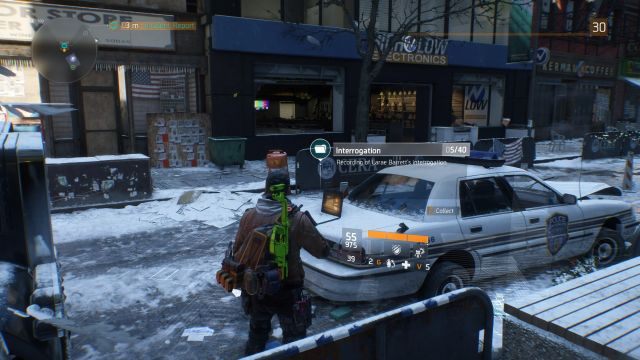 Komputer z raportem leży na policyjnym radiowozie. - Flatiron District [M9] | Dane wywiadowcze w The Division - The Division - poradnik do gry