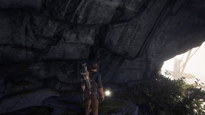 Gdy po raz pierwszy będziesz mógł użyć haka z liną nie rób tego jednak, odwróć się i wskocz na platformę za Tobą - Uncharted 4 Kres Złodzieja: W potrzasku - wszystkie skarby - Uncharted 4: Kres Złodzieja - poradnik do gry