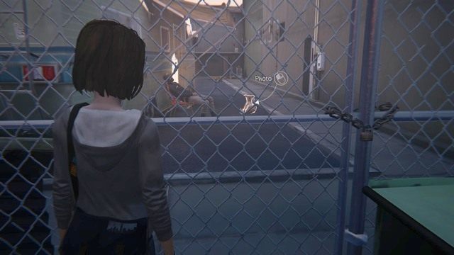 Przejdź na parking gdzie znajdziesz wóz rekreacyjny - Life is Strange: Out of time - Zdjęcia - Life is Strange - poradnik do gry
