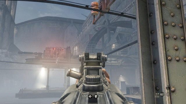 Po wpłynięciu na brzeg staniesz przed wyborem dwóch opcji - Rozdział 2 - Doki | Opis przejścia Wolfenstein The Old Blood - Wolfenstein: The Old Blood - poradnik do gry