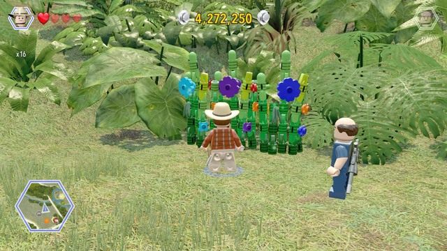 Trzeci również znajduje się za roślinami - Terytorium Triceratopsa | Jurassic Park - sekrety - LEGO Jurassic World - poradnik gry